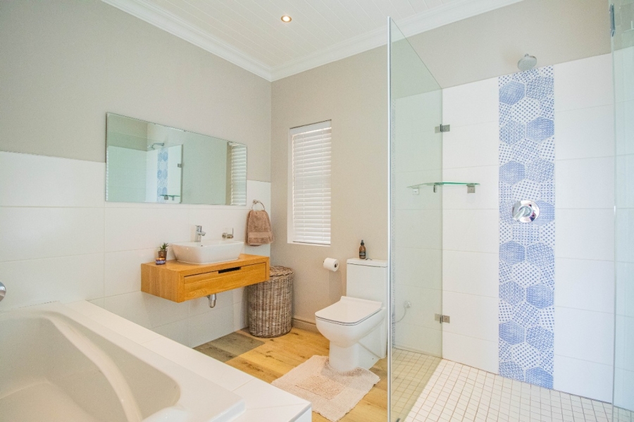 4 Bedroom Property for Sale in Hartenbos Heuwels Western Cape